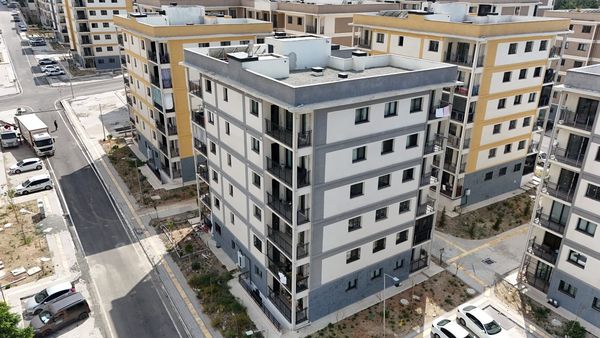 Köşe blok ve giriş