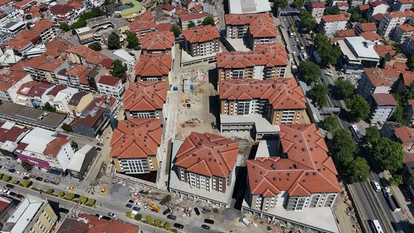 Bloklar ve zemin kat ticari birimleri
