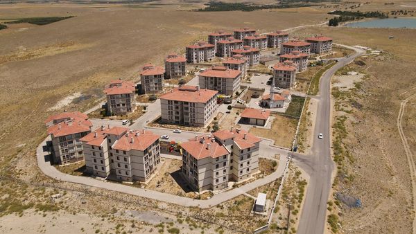 Niğde Bor Bahçeli konut alanının havadan görünümü