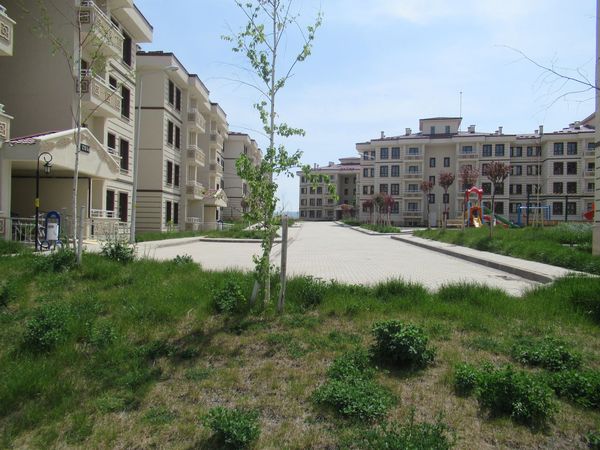 Sivas Şarkışla konut blokları ve iç avlu