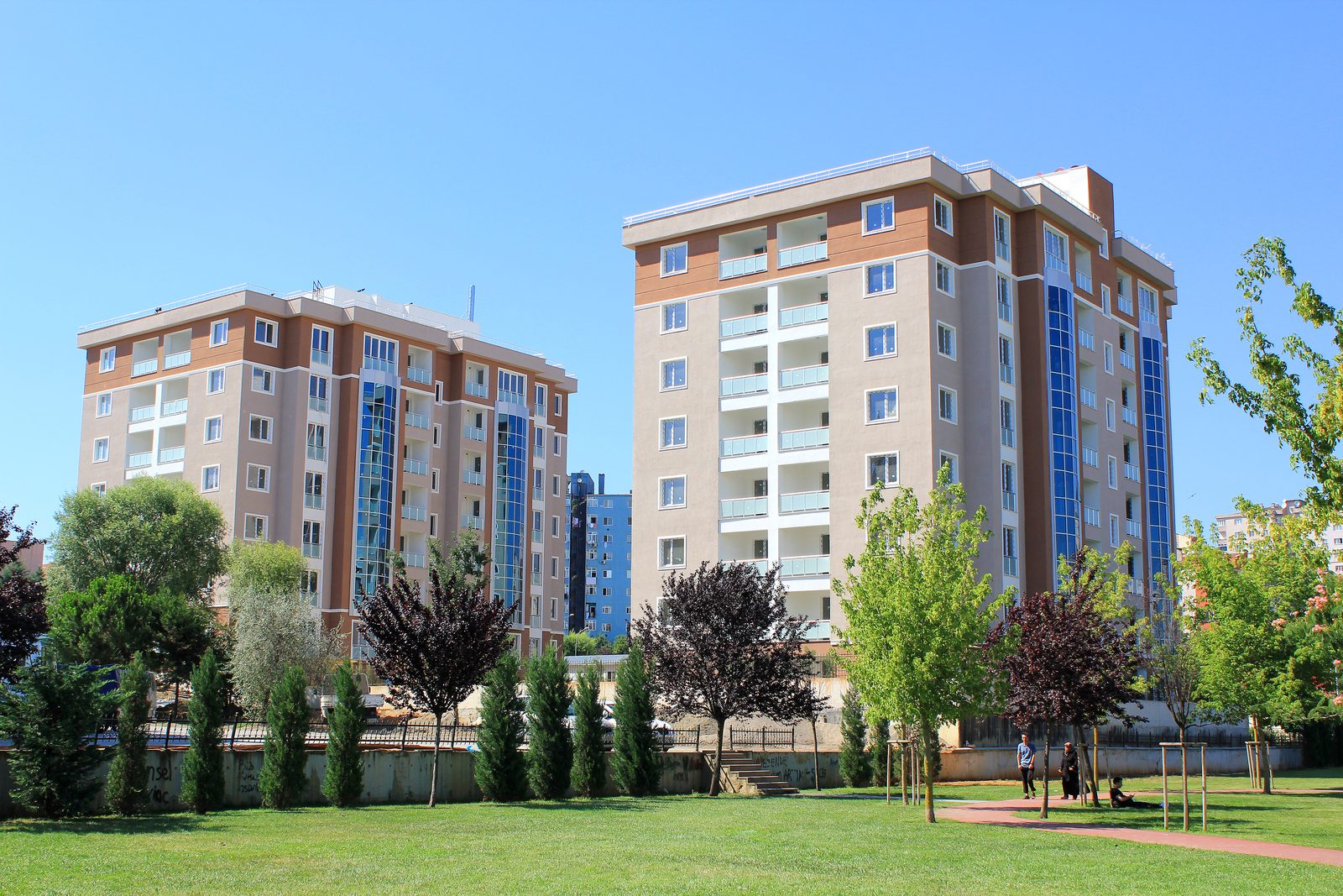 İstanbul Pendik konut blokları ve çevre düzenlemesi